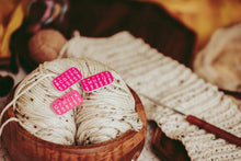 Load image into Gallery viewer, Crochet Hook Minder Set, Hook Size Reminder Stitch Markers: Rainbow Cheetah / Set of 3 - 1 each size