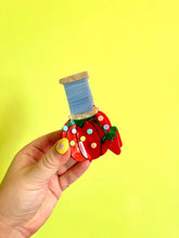 Load image into Gallery viewer, Pin Cushion Hair Claw