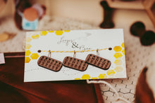 Load image into Gallery viewer, Crochet Hook Minder Set, Hook Size Reminder Stitch Markers: Rainbow Cheetah / Set of 3 - 1 each size