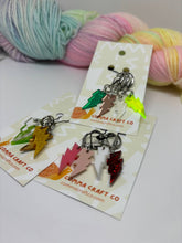 Load image into Gallery viewer, Knit Crochet Stitch Markers Lightning Bolts or Heart Set of4: Soldered closed rings / Lightning