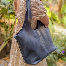 Load image into Gallery viewer, The Boundless Bag