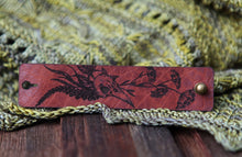 Load image into Gallery viewer, Leather Raven Skull Shawl Cuff with Bronze Stud: 6 Inch