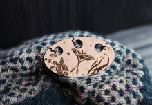Load image into Gallery viewer, Luna Moth knitting &amp; crochet yarn separator. 3 hole divider
