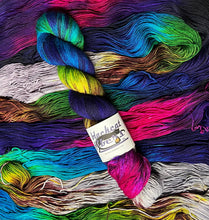 Load image into Gallery viewer, Chrysolina - Nomad Sock
