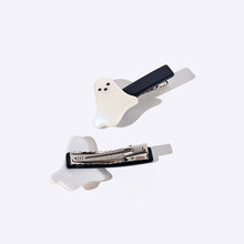 Load image into Gallery viewer, Ghostie Alligator Clip Set
