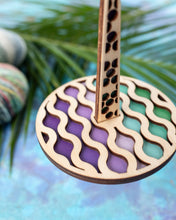 Load image into Gallery viewer, Funky Wave Mini Minder
