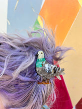 Load image into Gallery viewer, Pigeon Hair Claw
