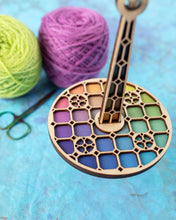 Load image into Gallery viewer, Grisaille Mini Minder
