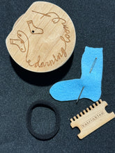 Load image into Gallery viewer, Darning Loom- Small
