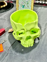 Load image into Gallery viewer, Skull Yarn Bowl: Pistachio
