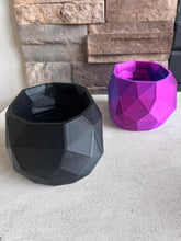 Load image into Gallery viewer, Skull Planter/Yarn Bowl
