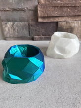 Load image into Gallery viewer, Skull Planter/Yarn Bowl
