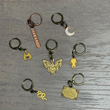 Load image into Gallery viewer, Brass Stitch Marker
