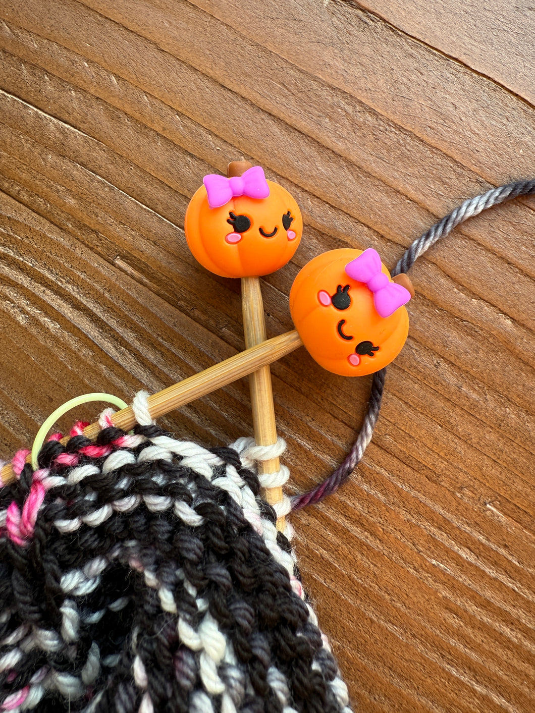 Purple Bow Pumpkin Needle Stoppers