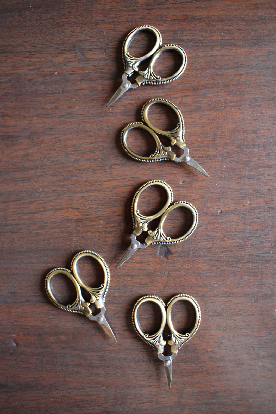 Mini Embroidery Scissors: Antique Gold