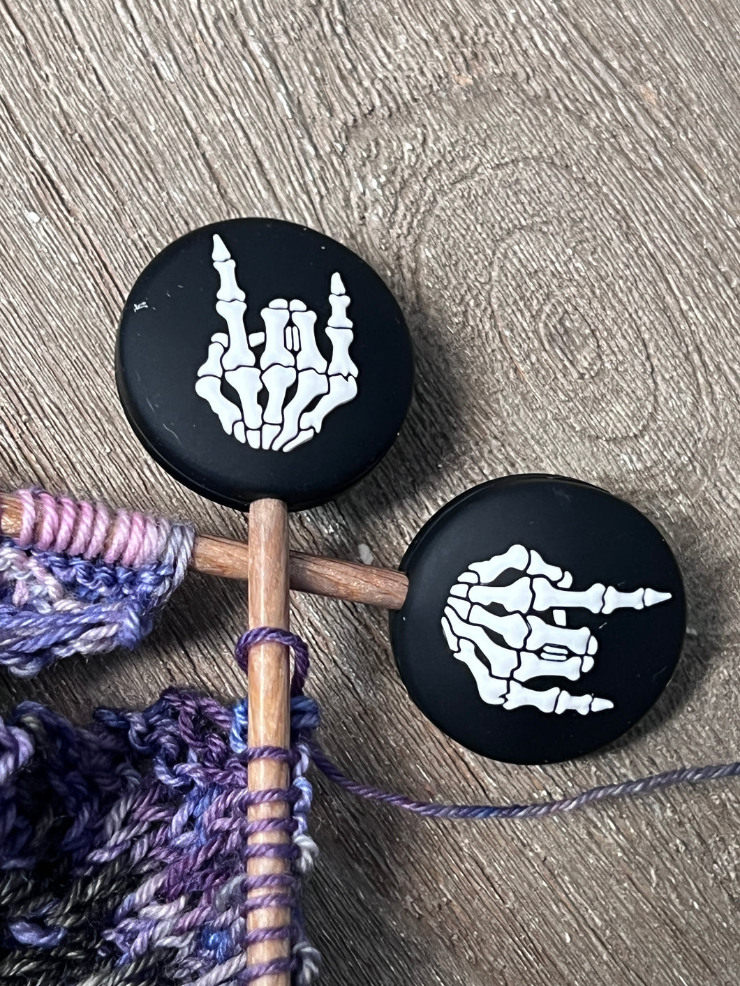 Skeleton Rock On Needle Stopper